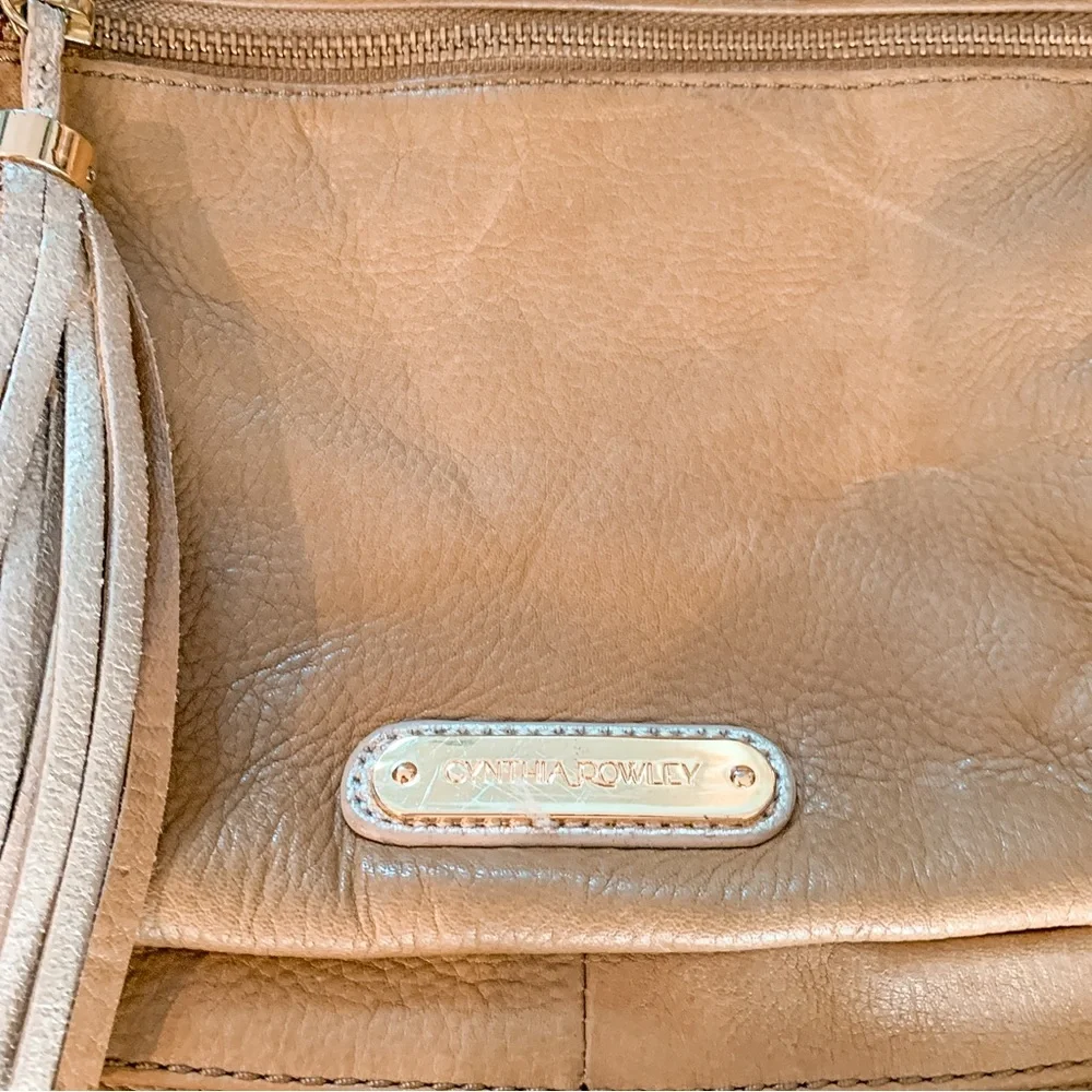 Cynthia Rowley Soft Tan Leather Crossbody Shoulder Purse Handbag Boho Studded
